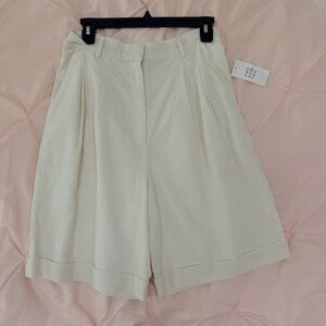 High-Waist Cream Pleated Women's Shorts